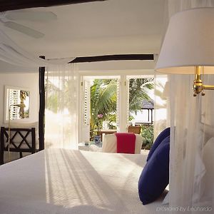 Zimmer mit Kingsize-Bett und mit Ozeanblick